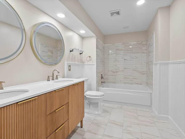 169 Price Ct — Photo 13