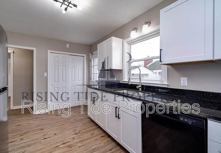 408 Margaret Dr — Photo 9