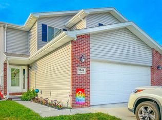 2844 W Peach St, Lincoln, NE 68522