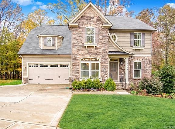 2nd image of 2654 Holly Oak Ln
