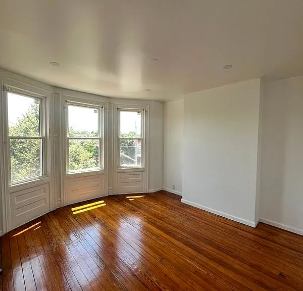 2215 Bruckner Blvd #2 — Photo 7