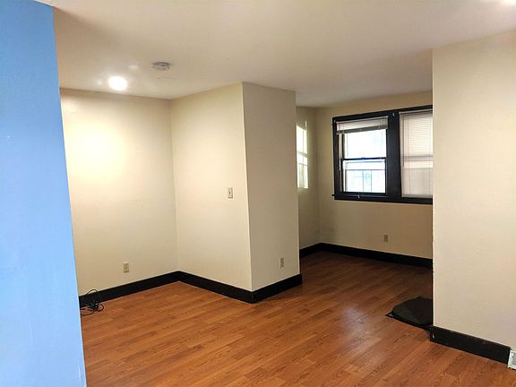 2nd image of 51 Days Park APT 1