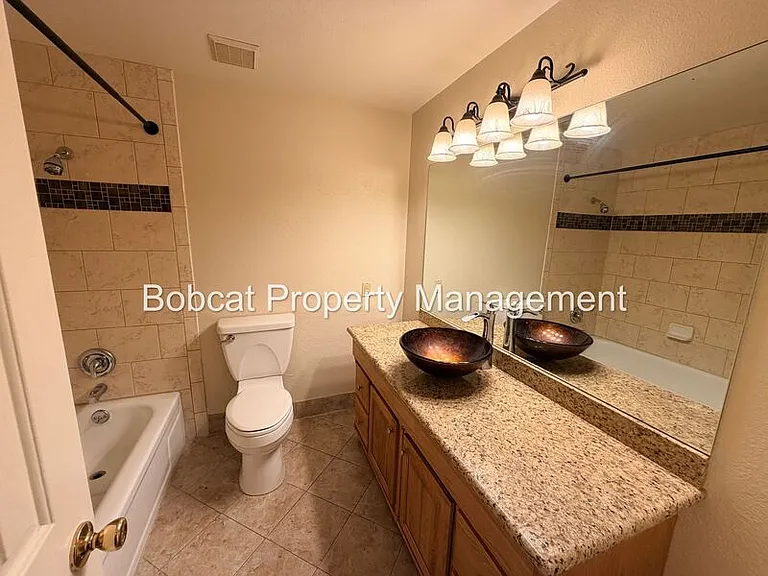 616 Pioche St — Photo 9
