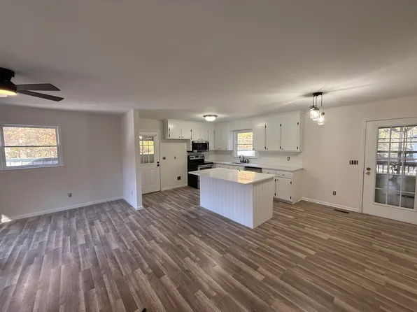 614 Maple St, Locust, NC 28097