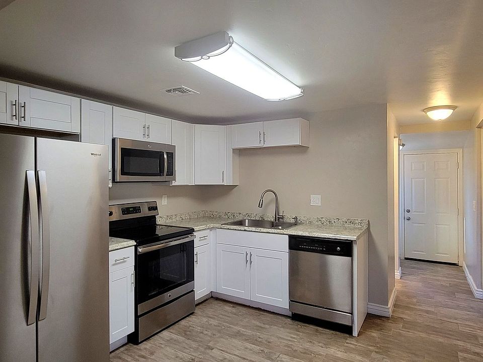 1st image of 508 W Michigan Dr