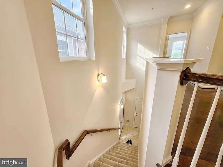 44115 Peirosa Ter — Photo 3