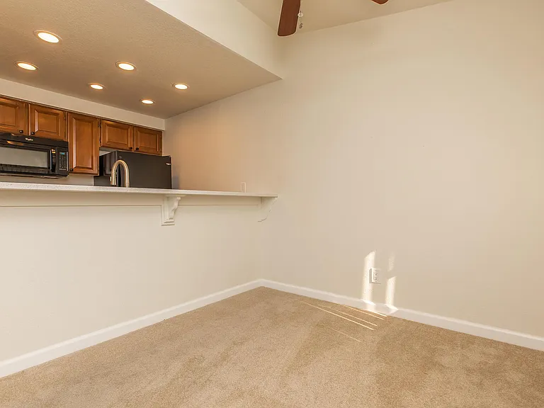 Pinewood Village Apartments — Photo 29