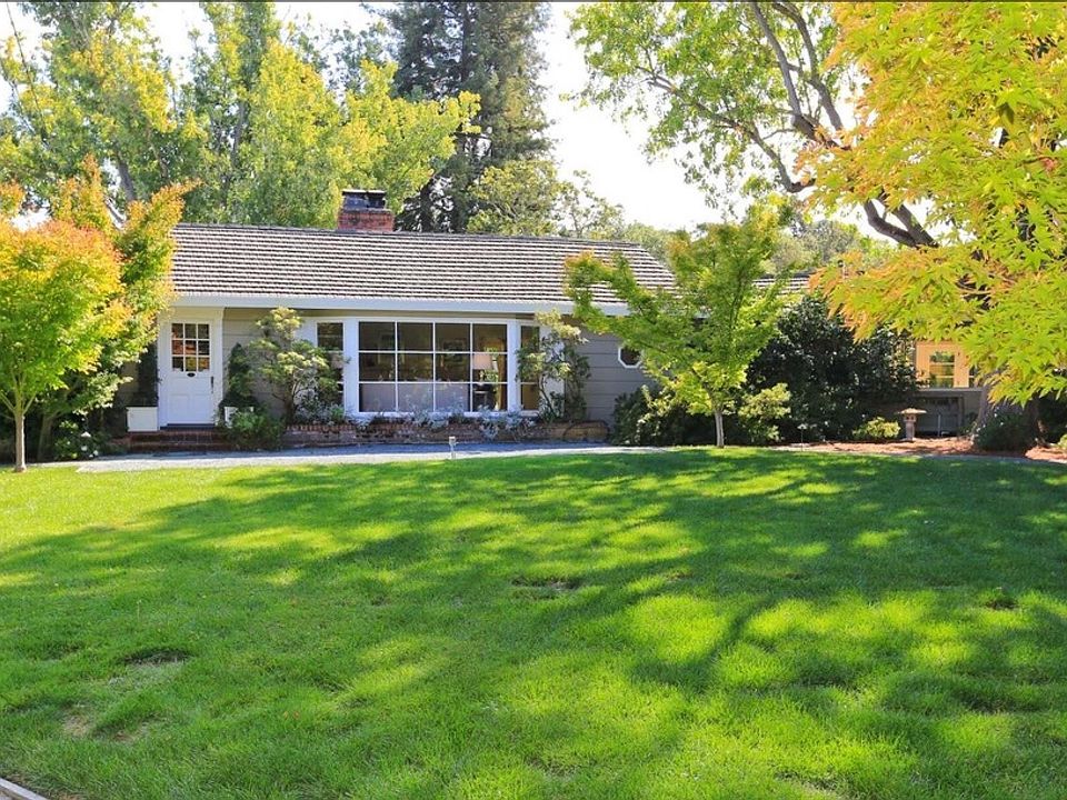 1st image of 122 Maybury Pl