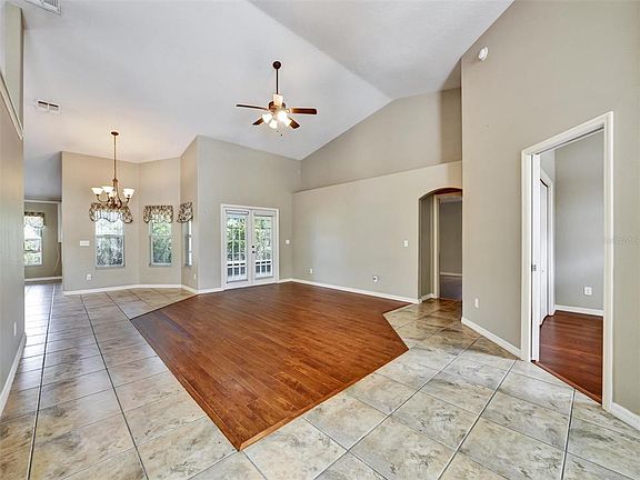 2nd image of 17901 SW 25th Avenue Rd