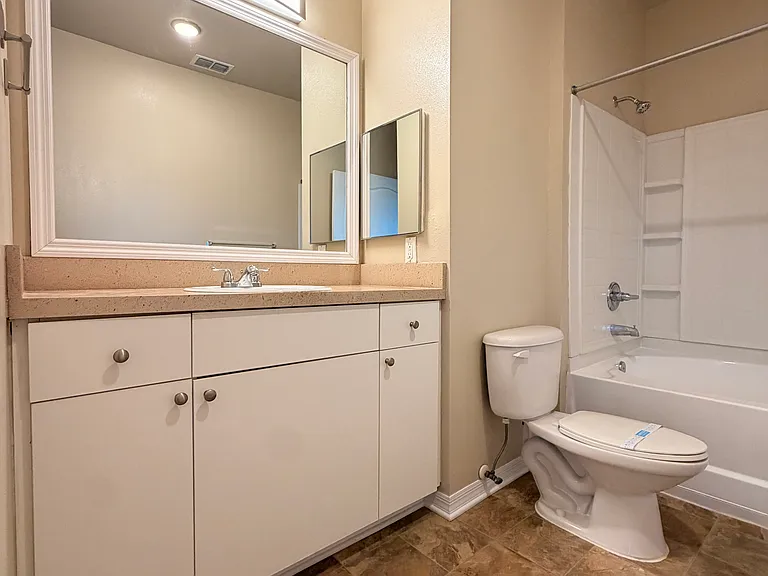 1700 Villa Capri Cir #213 — Photo 14