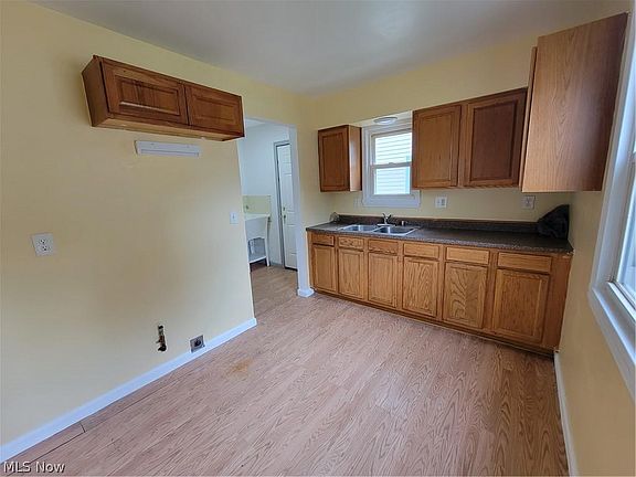 2nd image of 13342 Bennington Ave