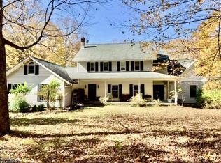 23 Cemetery Rd, Sandyston, NJ 07827