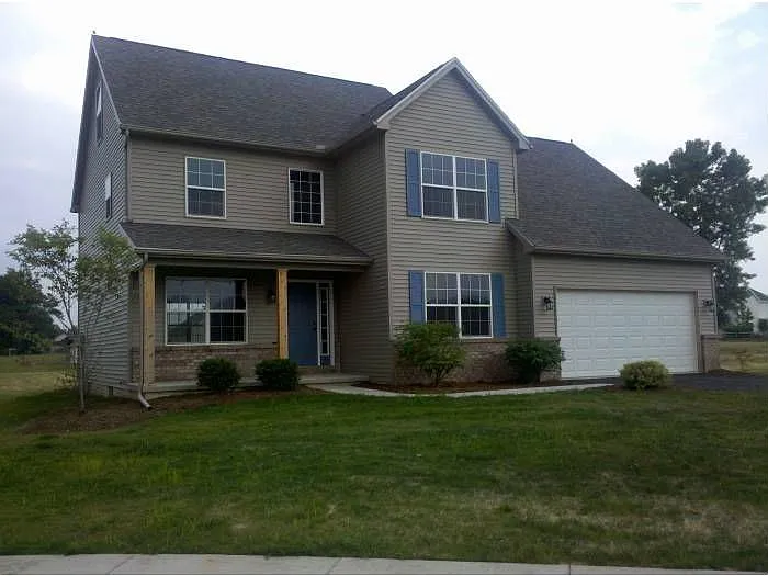 4236 Stratford Ct photo 1