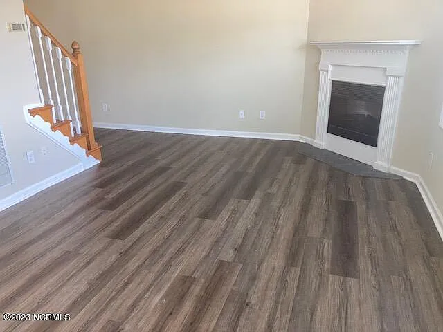 2152 Flagstone Ct #M10 — Photo 2