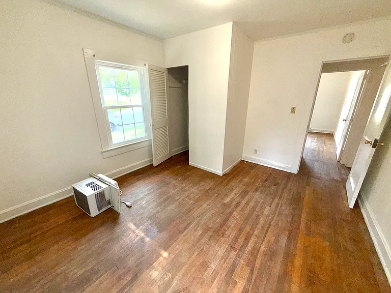 1871 Merritt Dr — Photo 18