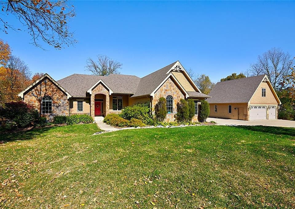 1st image of 29010 Hickory Lodge Dr