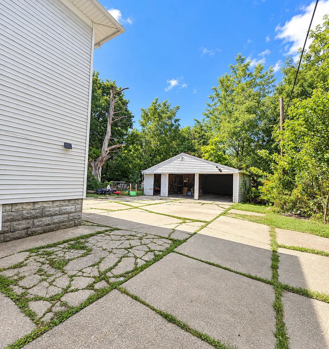 2 bed, 900 sqft, $850 — Photo 2