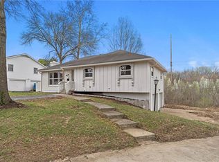 16306 E 1st St S, Independence, MO 64050