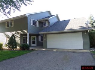 28 Pleasant View Trl, North Mankato, MN 56003
