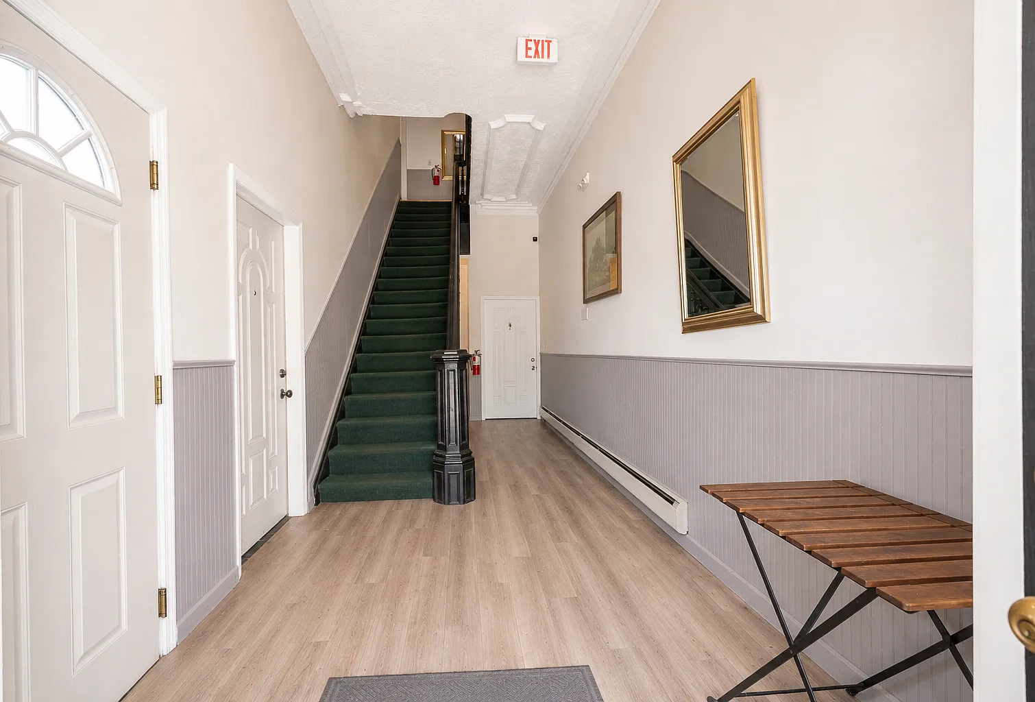 3 bed, $4,200 — Photo 3