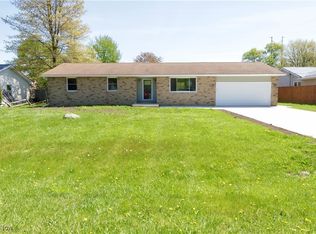 3947 Old Abbe Rd, Sheffield Village, OH 44054