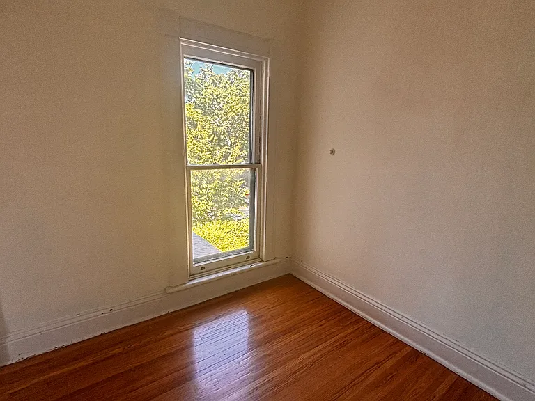 295 W Tupper St #2 — Photo 5