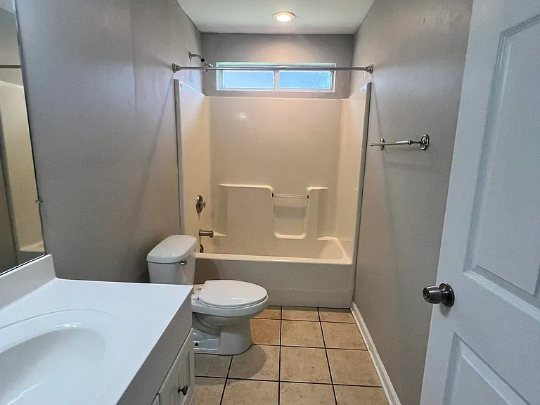 2633 Mission Rd — Photo 13