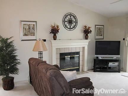 3rd image of 1793 Yardley Cir