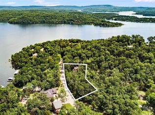 8394 Admiral Nimitz Dr, Rogers, AR 72756