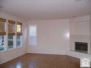 2nd image of 8 Regents