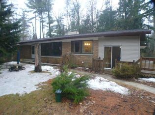 5428 Evergreen Dr, Sheboygan, WI 53081