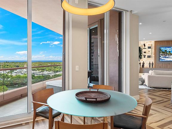 3rd image of 60 Edgewater Dr APT 11F