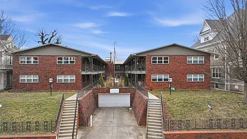 Floor plan Courtyard on Walnut - 936-4