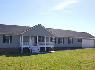 308 Laurel Ridge Dr, Lincolnton, NC 28092