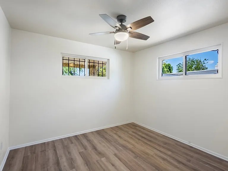 5742 N 12th Pl #5742 N 12TH — Photo 14