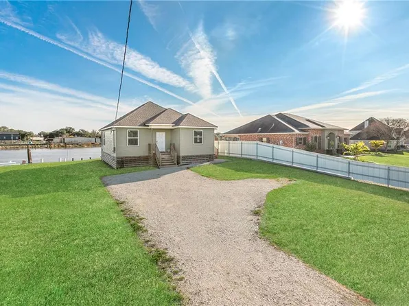 4961 John St, Barataria, LA 70036