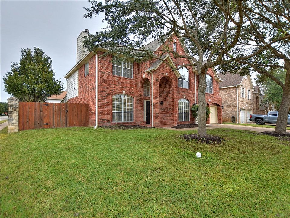 1st image of 701 Belmont Dr