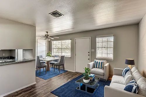 4th image of 483 Laurel Ln #311