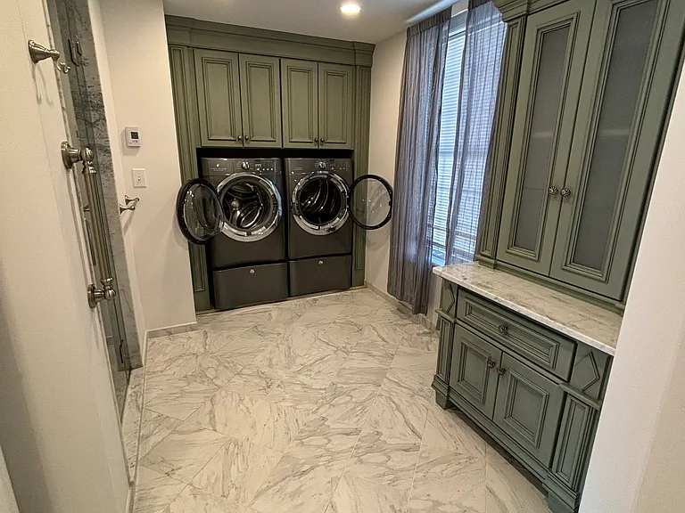 2685 South Ave — Photo 18