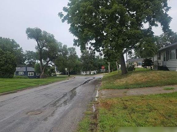 4th image of 1008 S 10th St