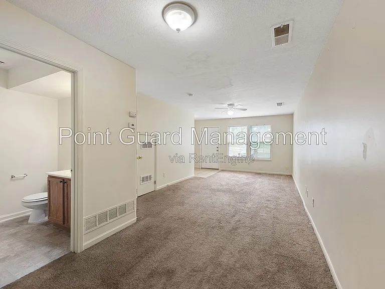 321 W South Ave — Photo 38