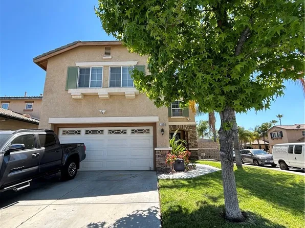 2221 Flash Ct, Perris, CA 92571