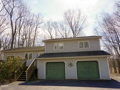 102 Hawk View Ct, Milford, PA, 18337