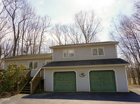 102 Hawk View Ct, Milford, PA 18337