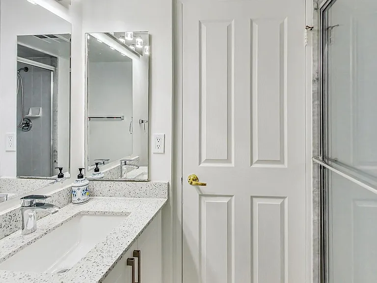 88 Corporate Dr #1604 — Photo 22