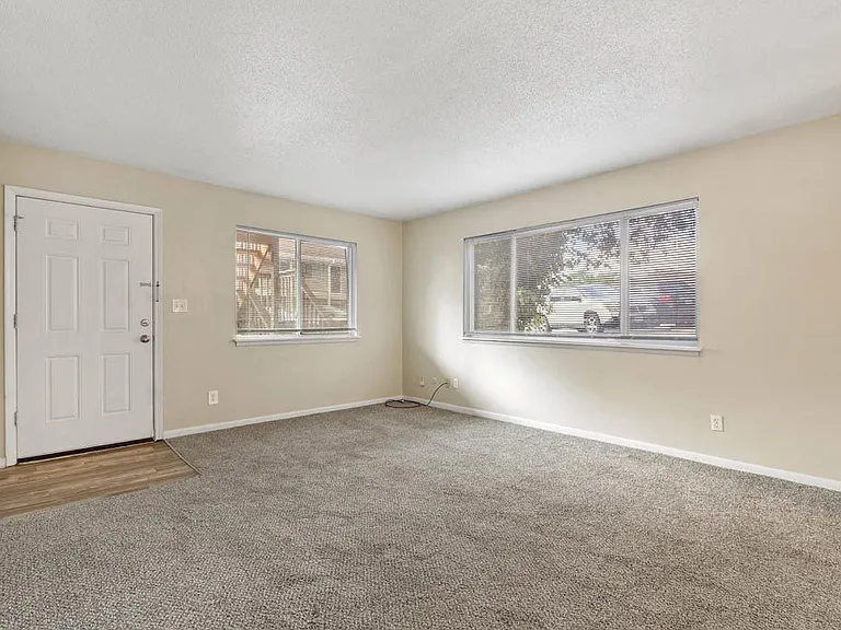 Stoneside Apartments — Photo 49