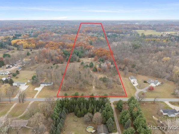3435-18 Mile Rd NE, Cedar Springs, MI 49319