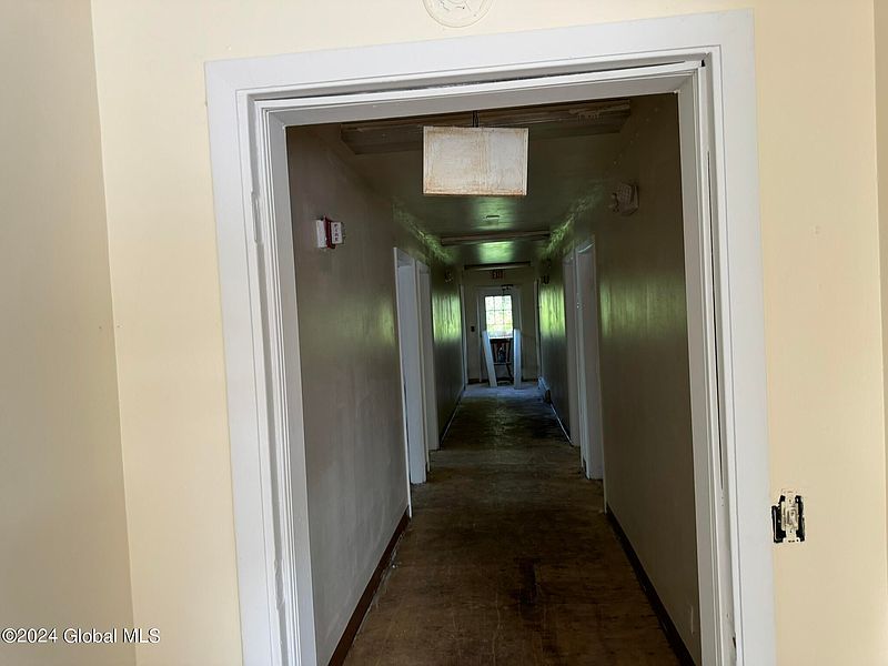 4th image of 11 Viall Avenue
