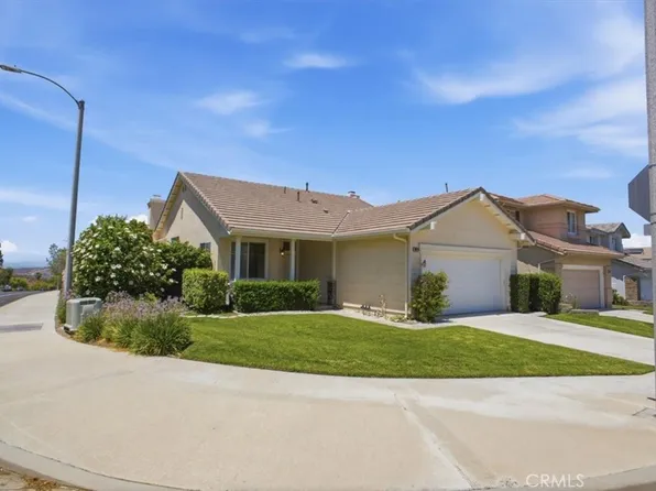 20223 Gratland Dr, Santa Clarita, CA 91351