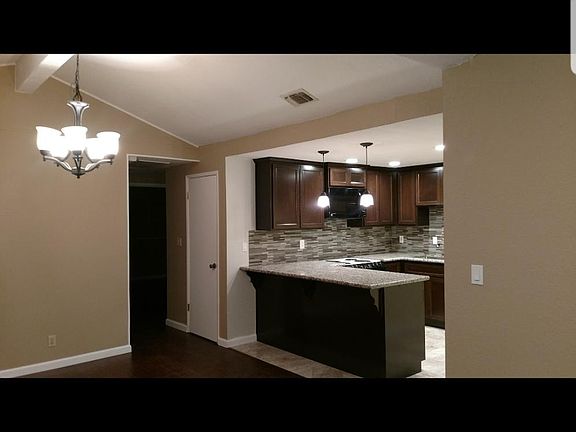 4th image of 142 Globe Ave